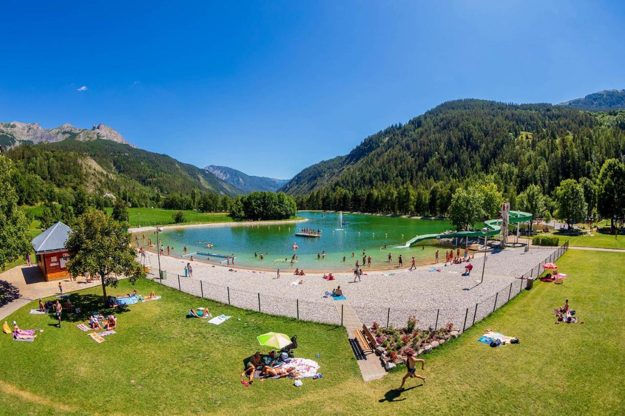 Hotel Plein Soleil Allos Exterior photo