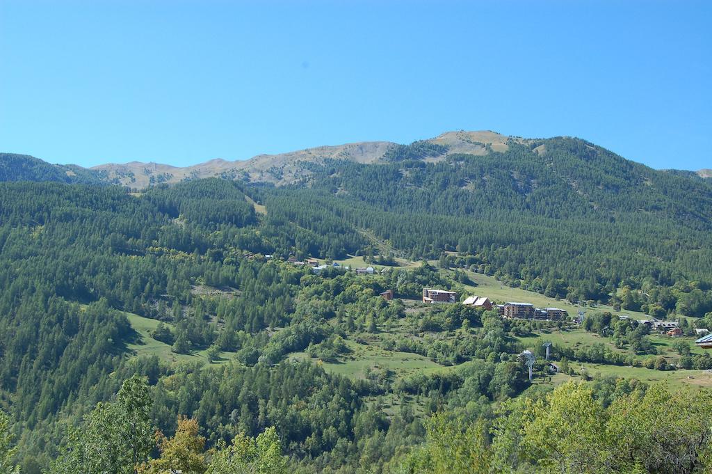 Hotel Plein Soleil Allos Exterior photo